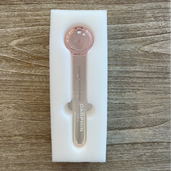 NWT Darphin Cooling Globe for puffiness - Picture 4 of 4